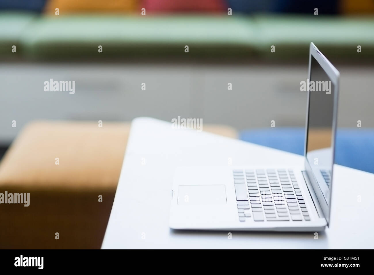 Close up of laptop on table Banque D'Images