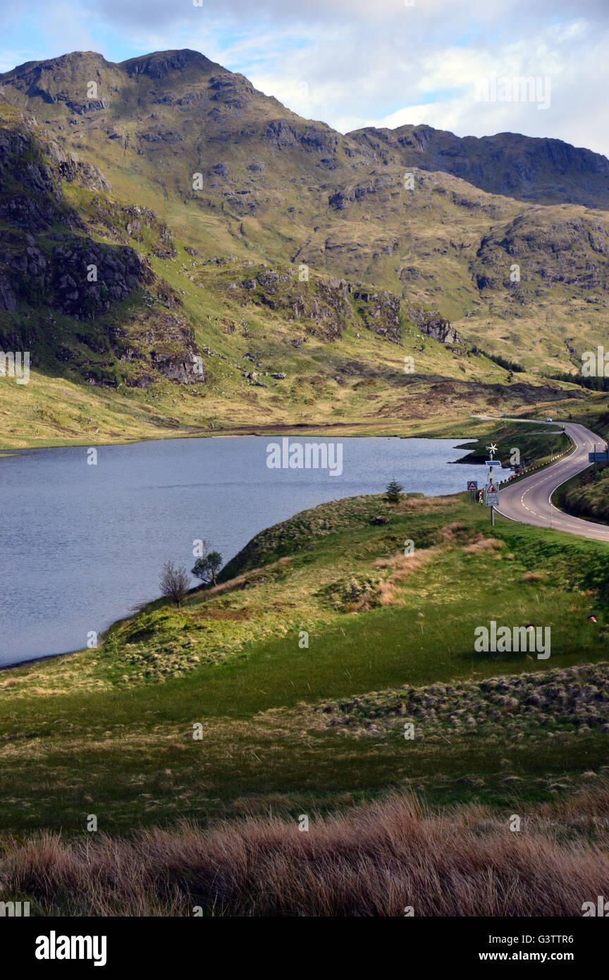 La montagne écossaise Corbett Stob Corie Creagach & Loch Restil du reste et d'être reconnaissants des Highlands d'Écosse, Royaume-Uni. Banque D'Images