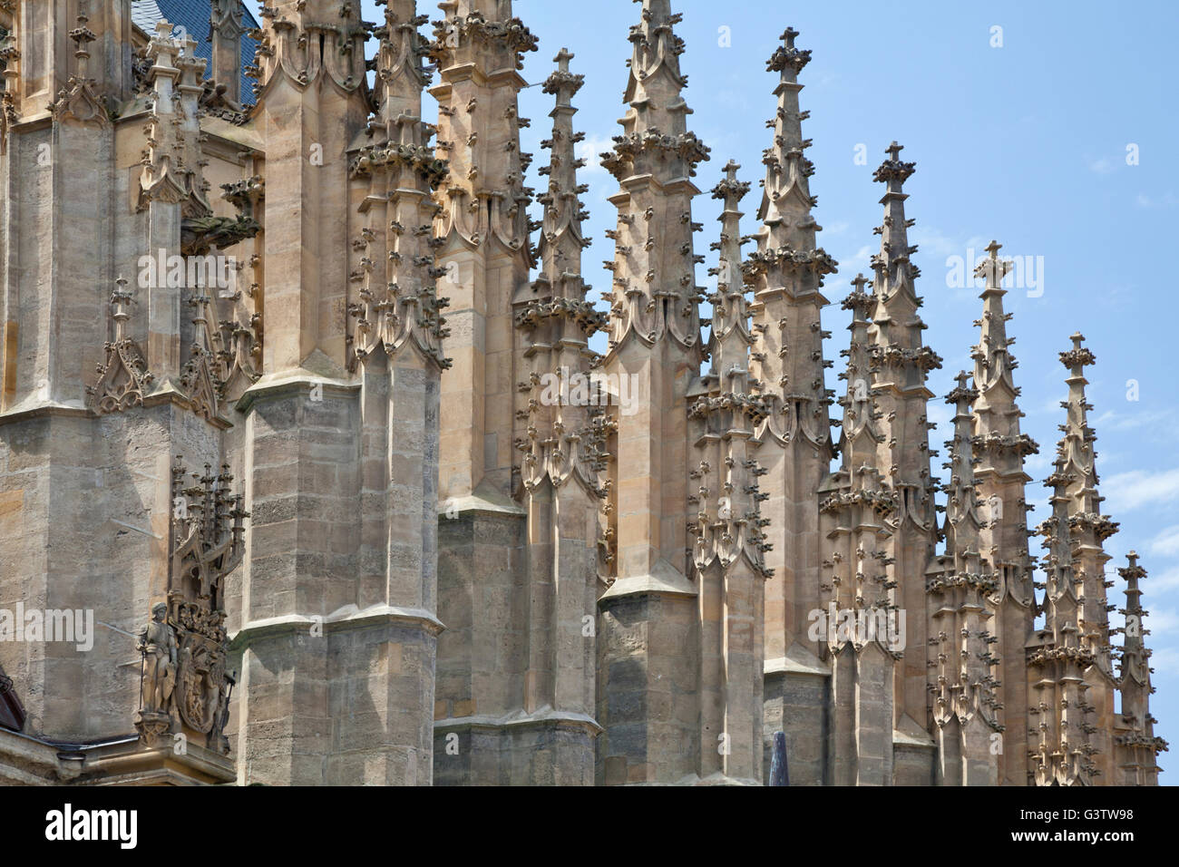De près de l'arcs-boutants de l'église Sainte-Barbe à Kutna Hora, République tchèque. Banque D'Images