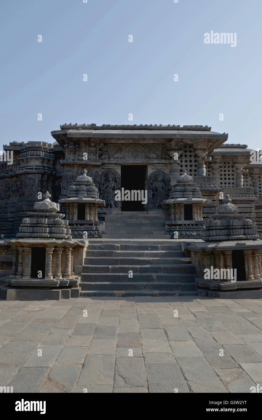 Close up de l'entrée sud du Temple, Hoysaleshvara Halebid, Karnataka, Inde Banque D'Images