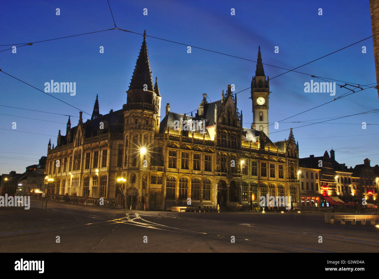 Gand, Korenmarkt, soir heure bleue, Belgique Banque D'Images