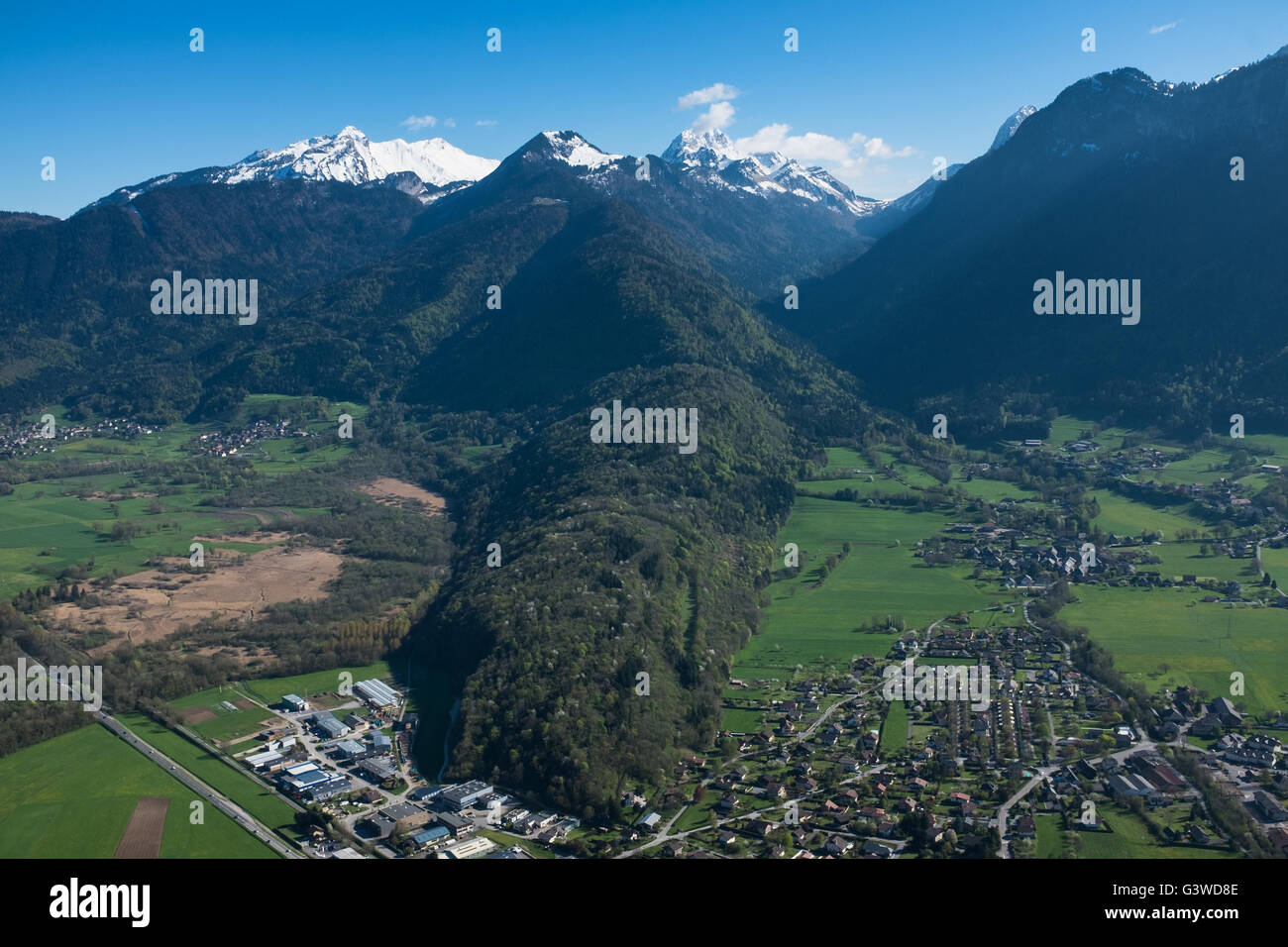 Près de Doussard lac d'Annecy vu de l'air, Alpes, Haute Savoie Banque D'Images
