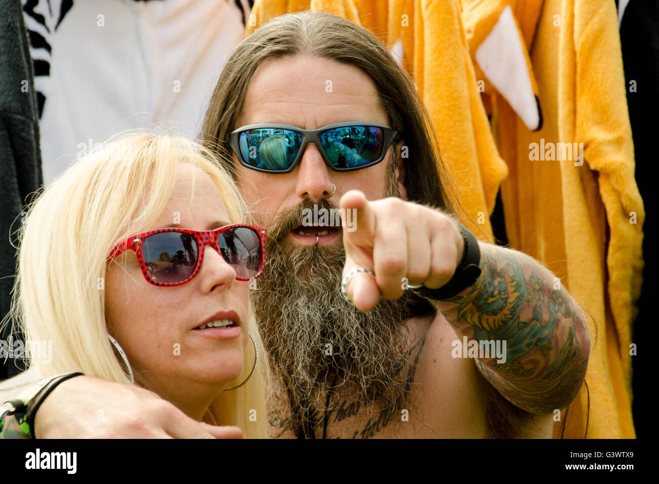 L'homme et de la femme au Download festival Banque D'Images