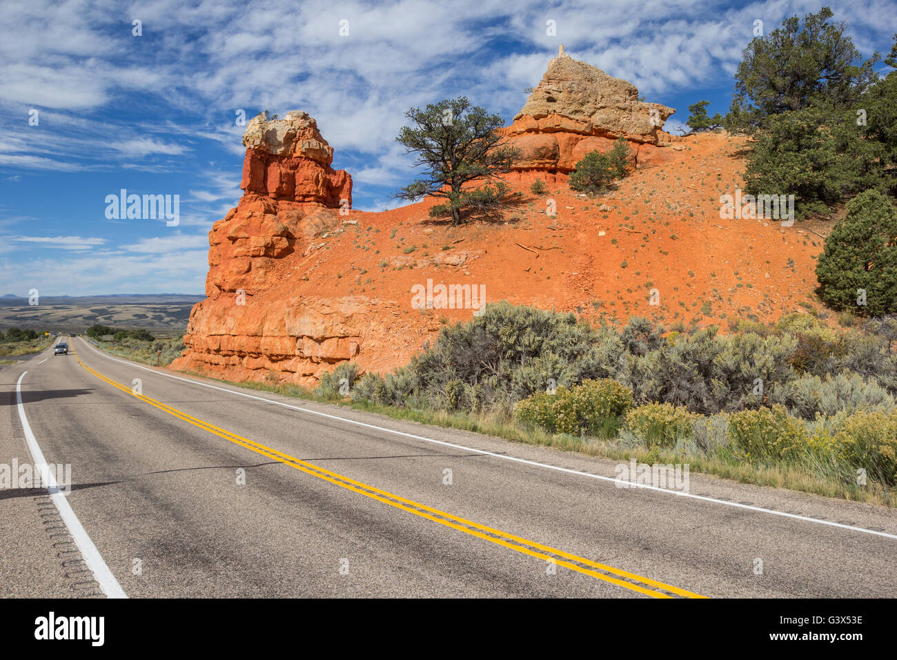 Route à travers Red Canyon dans l'Utah, USA Banque D'Images