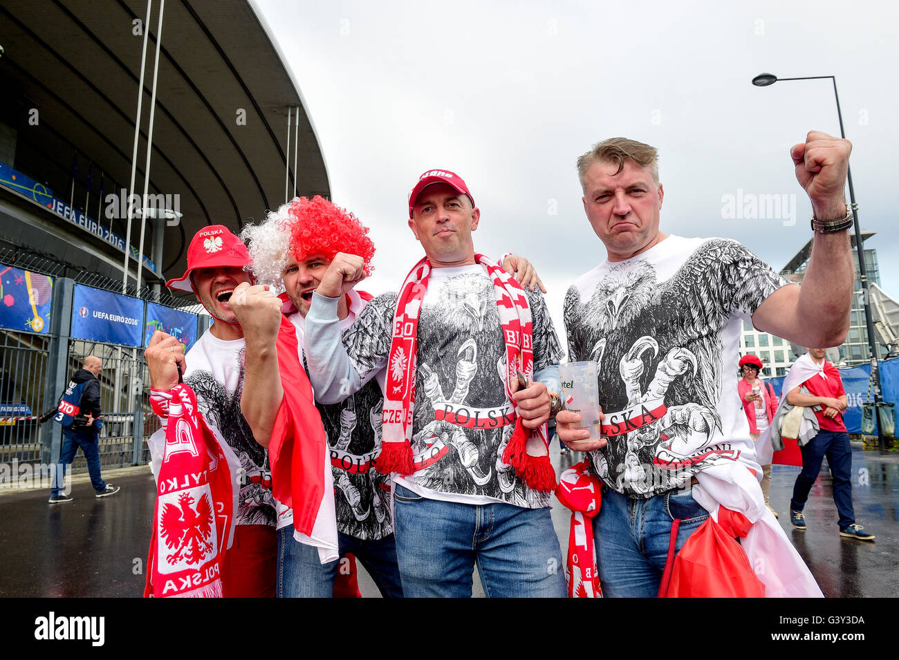 St Denis, Paris, France. 16 Juin, 2016. Championnats d'Europe de football, l'Allemagne contre la Pologne. Les partisans polonais : Action Crédit Plus Sport/Alamy Live News Banque D'Images