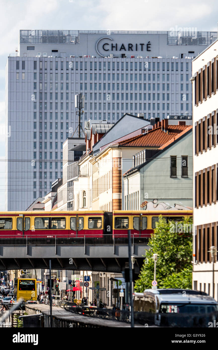 Le bâtiment principal de l'hôpital Charité de Berlin, Banque D'Images