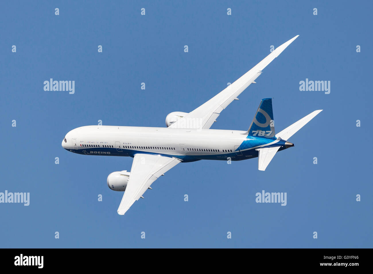 Boeing 787-9 "Dreamliner" des avions de ligne commerciaux N789EX afficher au Farnborough International Airshow. Banque D'Images