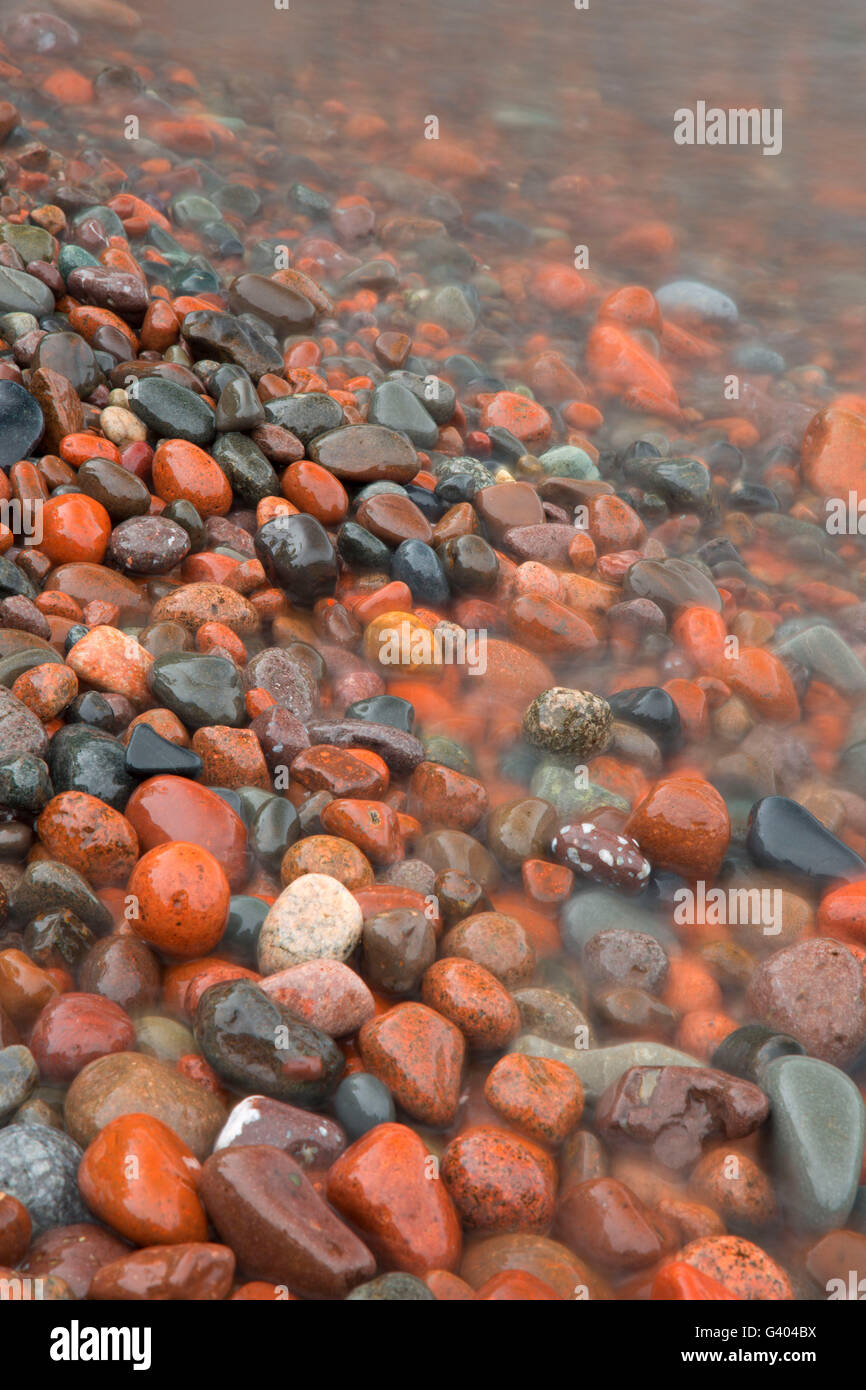 Plage de galets, l'établissement Sugarloaf Cove State Natural Area, au Minnesota Banque D'Images