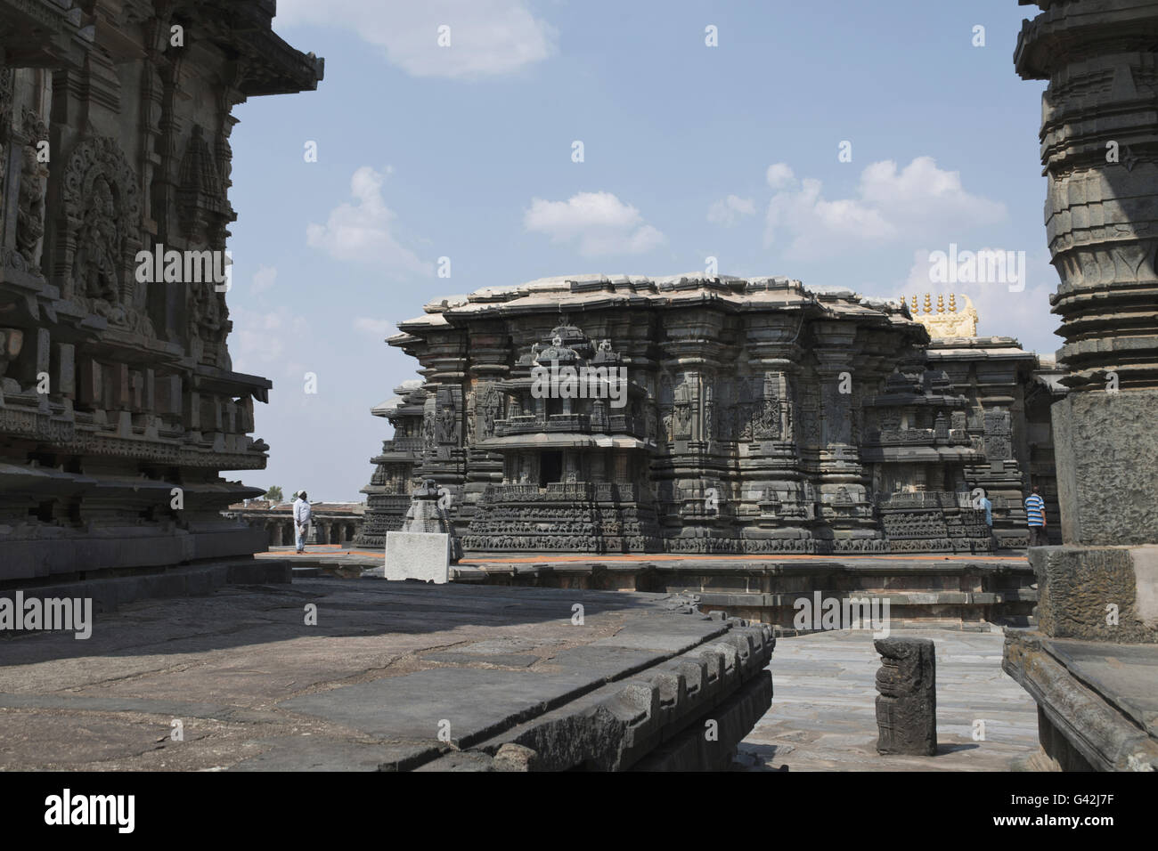 Complexe du temple chennakeshava, belur, Karnataka, Inde. Vue générale depuis le sud ouest. Banque D'Images