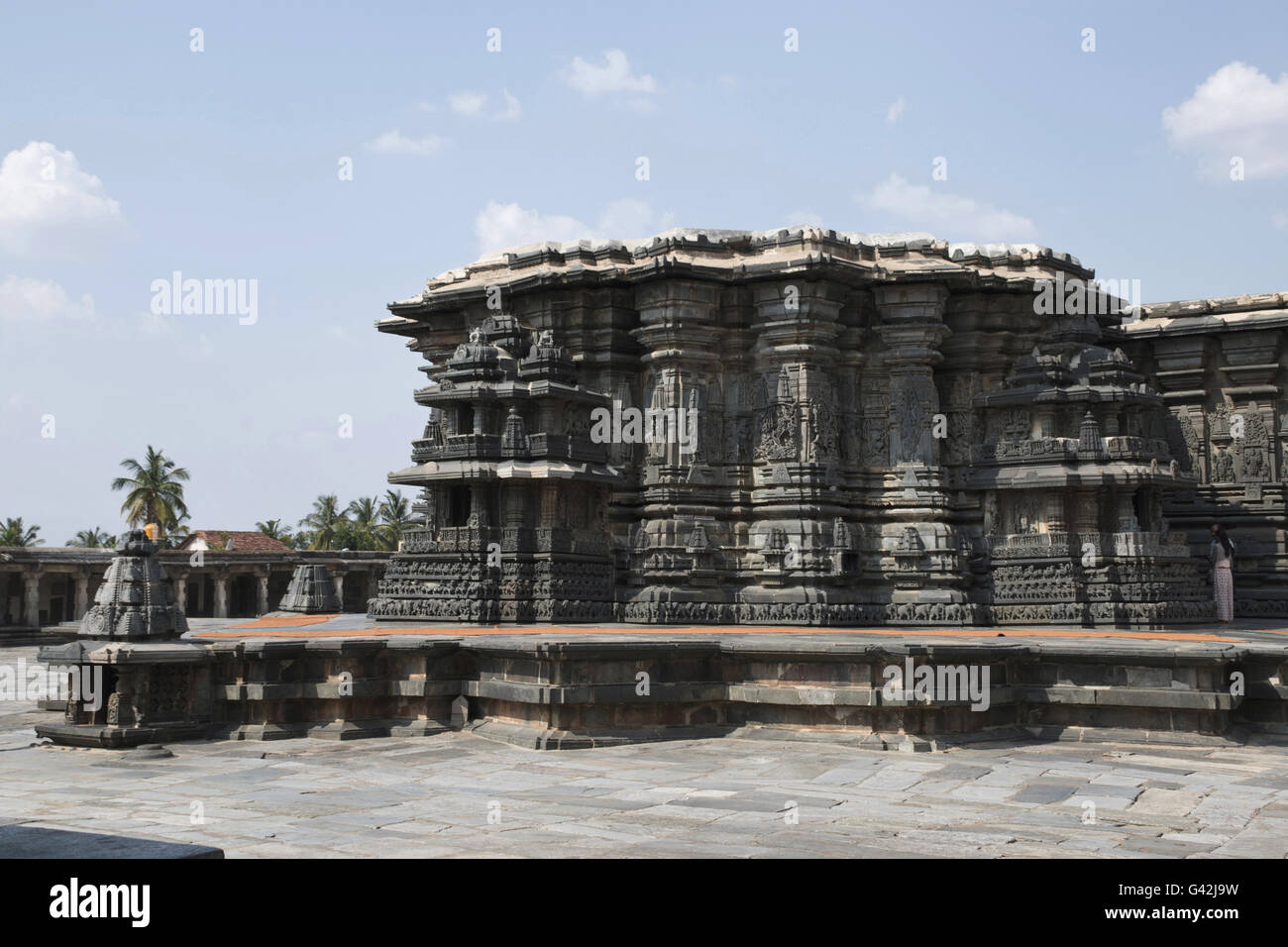 Complexe du temple chennakeshava, belur, Karnataka, Inde. Vue générale du kalyan mandapa à sud-ouest. Banque D'Images