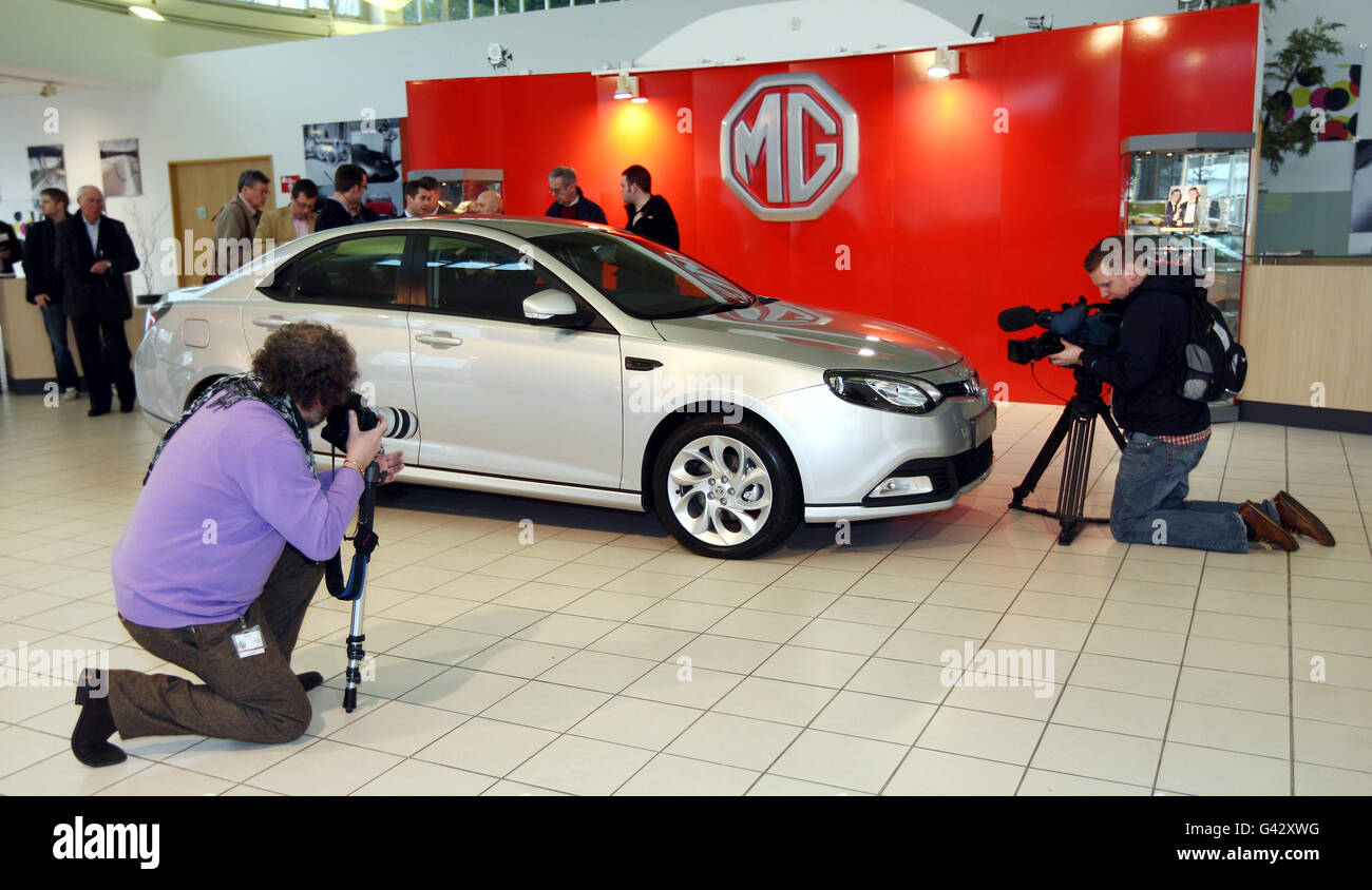 MG Motors dévoile aujourd'hui son nouveau logo à l'usine de Longbridge, Birmingham. Banque D'Images MG Motors dévoile aujourd'hui son nouveau logo à l'usine de Longbridge, Birmingham. Banque D'Images