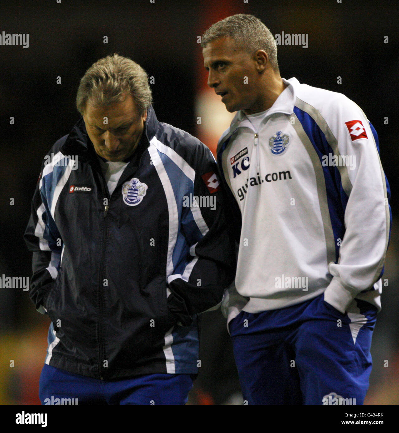 Soccer - championnat de la npower football League - Bristol City et Queens Park Rangers - Ashton Gate.Neil Warnock, directeur des Rangers du parc Queens (à gauche), avec Keith Curl, premier entraîneur d'équipe Banque D'Images