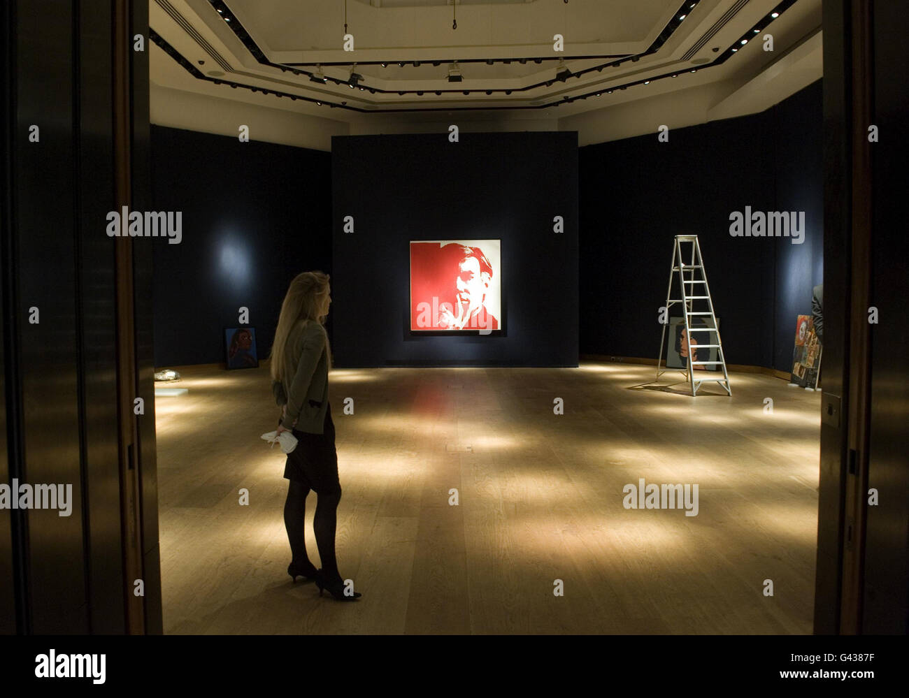 Un autoportrait redécouvert d'Andy Warhol est exposé pour la première fois depuis plus de 30 ans, avant sa vente pour un montant pouvant atteindre 5 millions de livres sterling, à Christie's, Londres. Banque D'Images