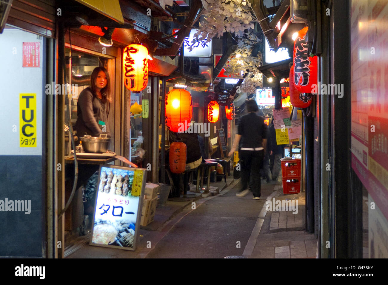 Tokyo, Japon, les lumières néon Crédit © Fabio Mazzarella/Sintesi/Alamy Stock Photo Banque D'Images