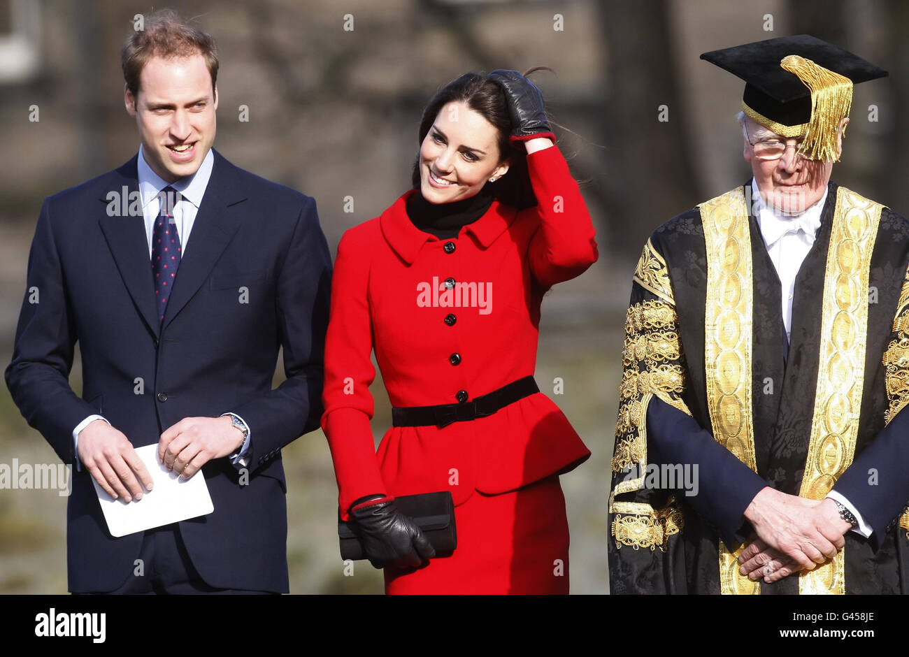 Le prince William et Kate Middleton visiter St Andrews Banque D'Images