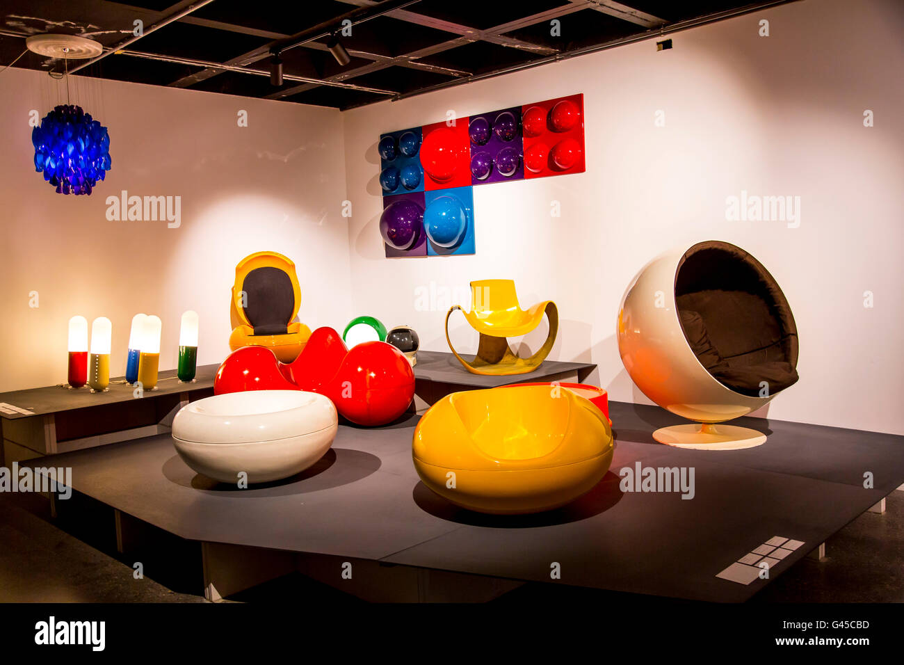 ADAM, Musée d'art et de design de l'Atomium, Bruxelles, exposition permanente Plasticarium, conception d'objets de la 70s en matières plastiques Banque D'Images