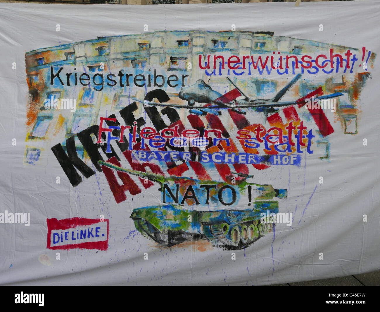 Munich, Allemagne - 13 févr. 2016 : manifestation de protestation contre l'OTAN DU SMC (SiKo) Conférence de sécurité de Munich. 52e tenue du MSC Banque D'Images