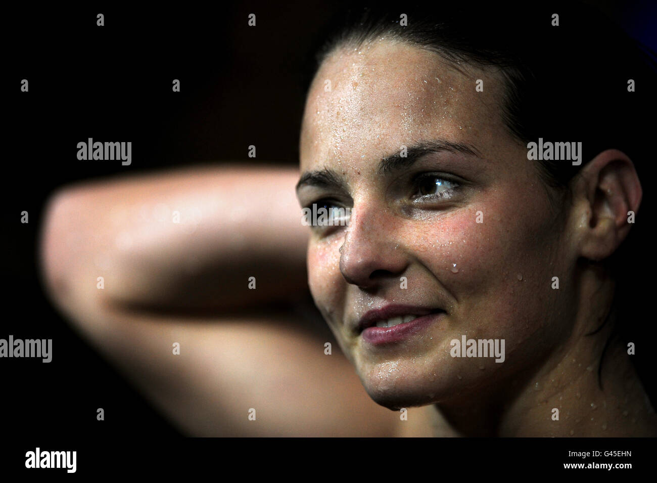 Keri-Anne Payne, de Stockport Metro, est interviewé après la finale Freestyle féminine Open de 200 m lors des championnats de natation au gaz britannique au centre aquatique de Manchester, à Manchester. Banque D'Images