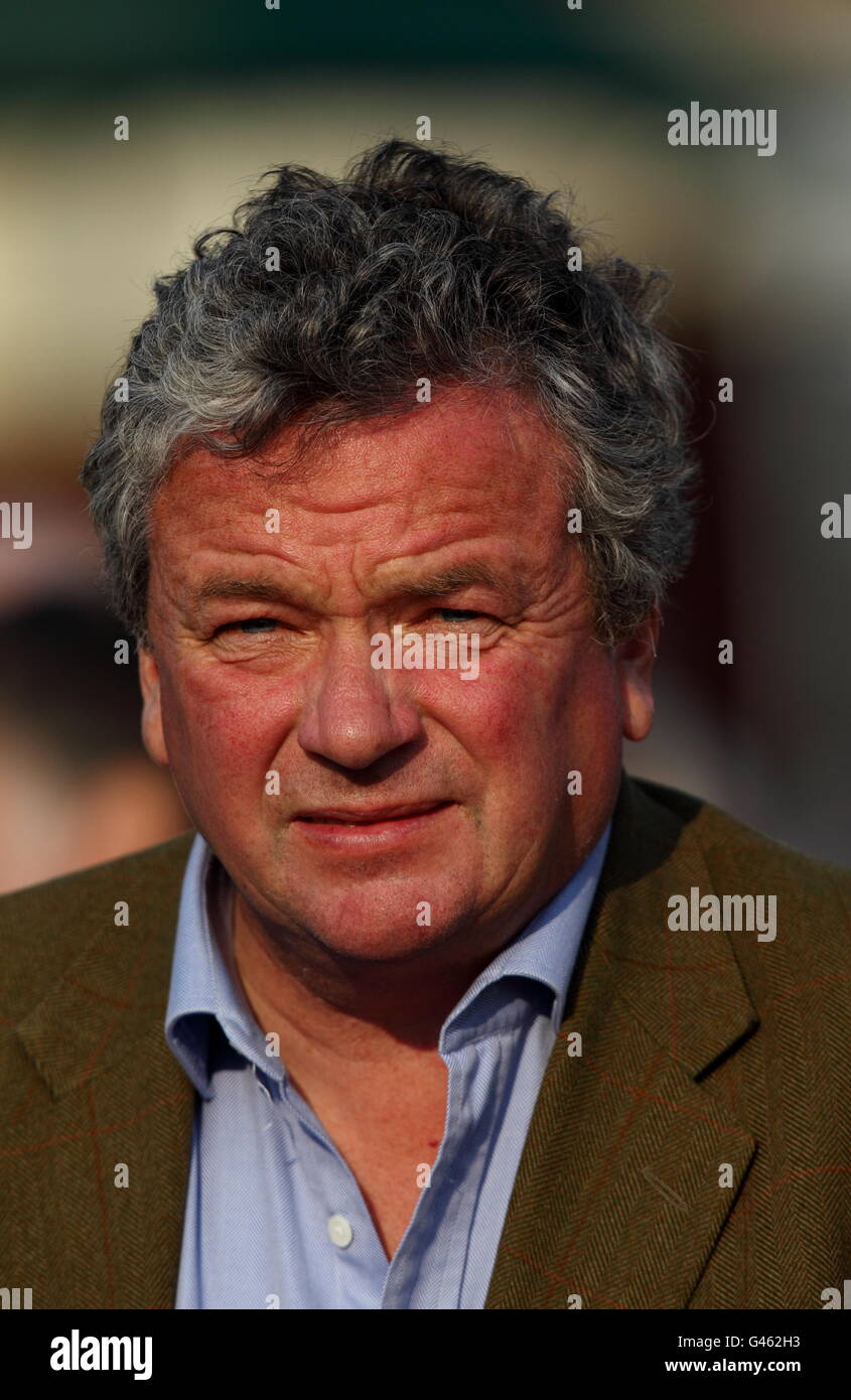 Courses hippiques - Hippodrome de Haydock Park. Nigel Twiston-Davies, entraîneur Banque D'Images