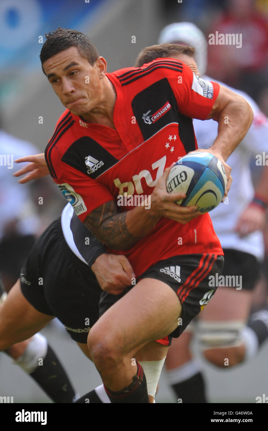 Rugby Union - Investec Super Rugby - Christchurch Crusaders v Natal Sharks - Twickenham.Sonny Bill Williams de Christchurch Crusaders en action Banque D'Images