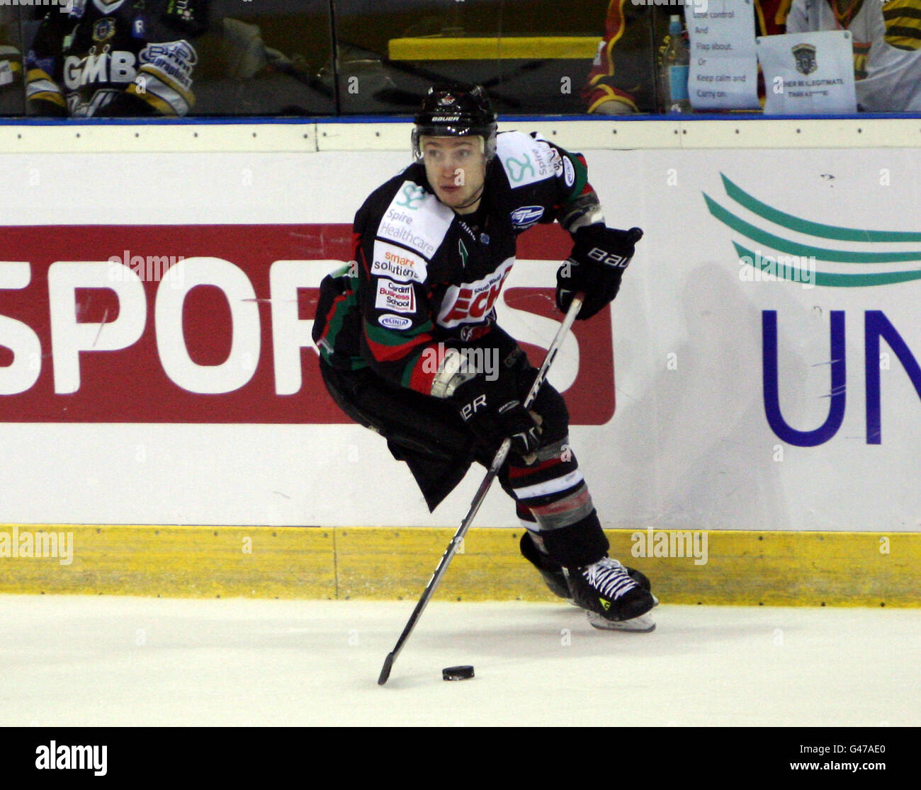 Hockey sur glace - Elite Ice Hockey League - 2011 Play offs - final - Cardiff Devils v Nottingham Panthers - Capital FM Arena. Tyler Michel, Cardiff Devils Banque D'Images