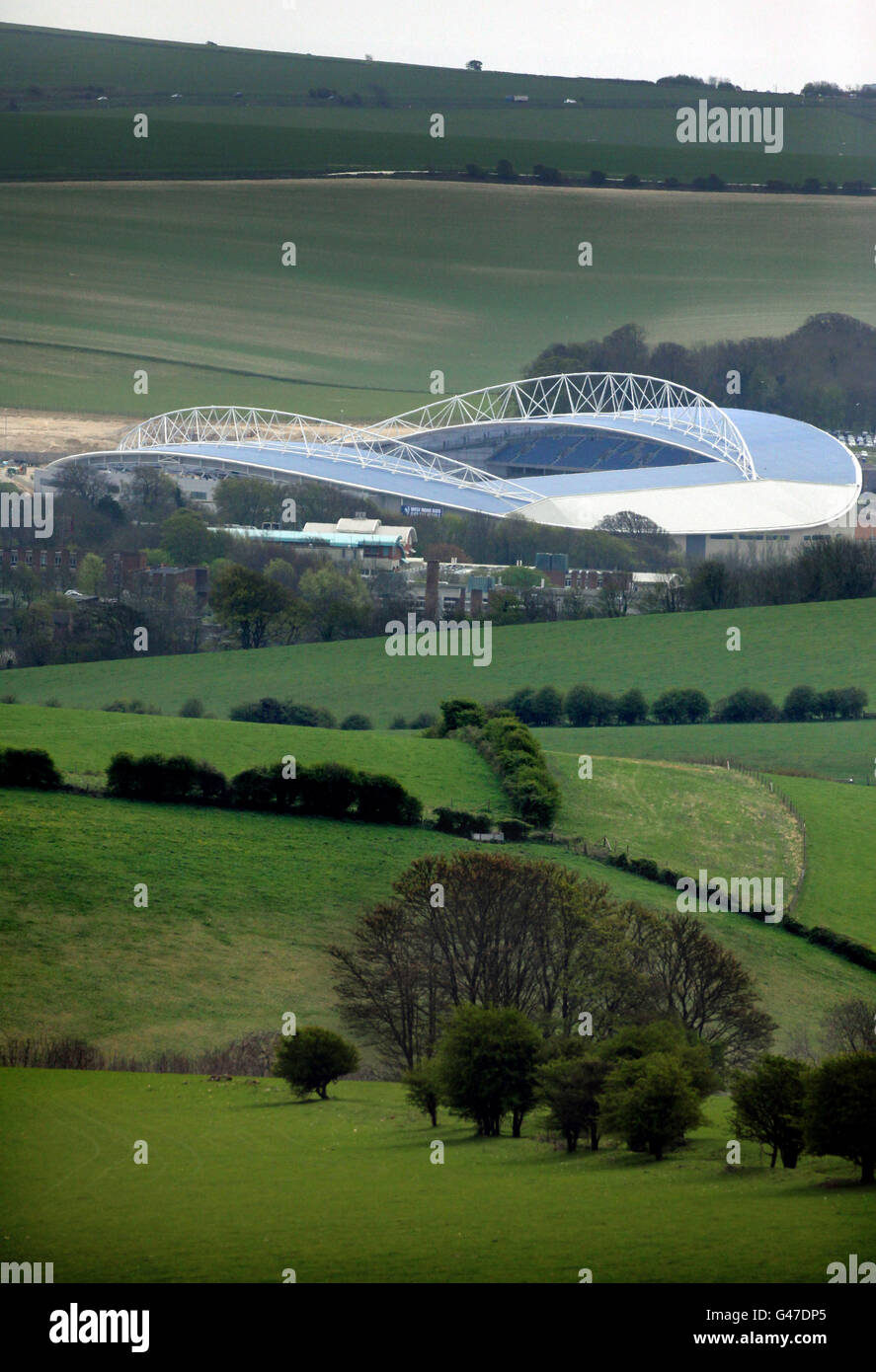 Football - American Express Community Stadium.Vue générale du stade communautaire American Express en construction à Brighton, dans l'est du Sussex. Banque D'Images Football - American Express Community Stadium.Vue générale du stade communautaire American Express en construction à Brighton, dans l'est du Sussex. Banque D'Images