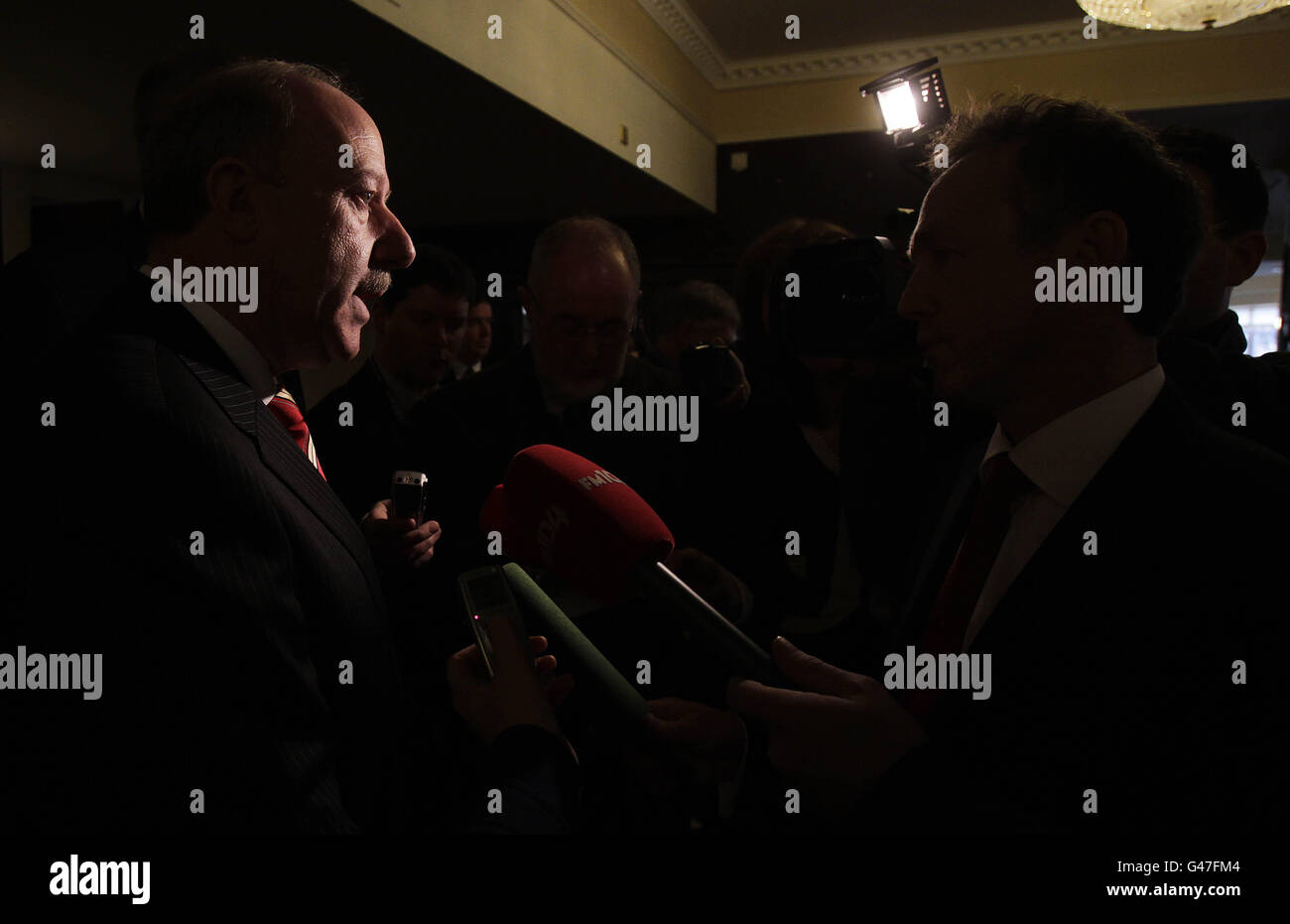 Le commissaire de Garde Martin Callinan parle aux médias du Tribunal Moriarty lorsqu'il ouvre la conférence de sécurité ISEC 2011 au City West Convention Centre, à Dublin. APPUYEZ SUR ASSOCIATION photo. Date de la photo: Mercredi 30 mars 2011. M. Martin Callinan a révélé la semaine dernière que le chef du Bureau des avoirs criminels, Eugene Corcoran, examinait les conclusions du juge Moriarty pour voir si une enquête criminelle était justifiée. Un porte-parole de la commissaire a confirmé que l'analyse était en cours. Voir PA Story POLITICS Moriarty Ireland. Le crédit photo devrait se lire comme suit : Niall Carson/PA Wire Banque D'Images