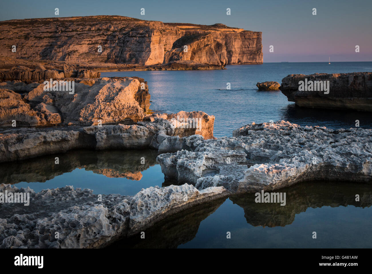 Dwejra Malte, Gozo, coucher du soleil, Banque D'Images