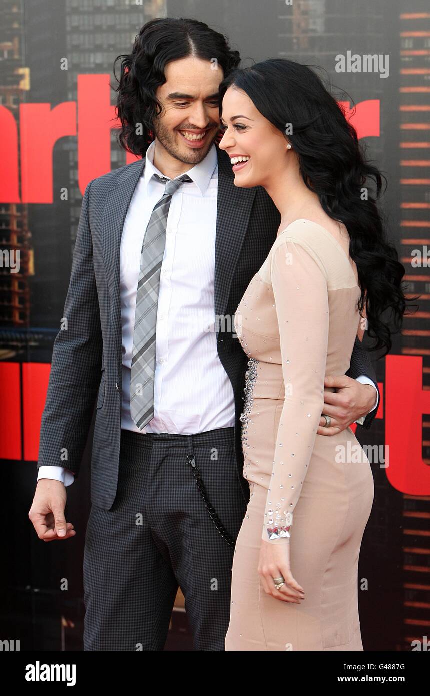Arthur UK Premiere - Londres.Russell Brand et Katy Perry arrivent pour la première britannique d'Arthur, au Cineworld O2, à l'O2 Arena, SE10. Banque D'Images