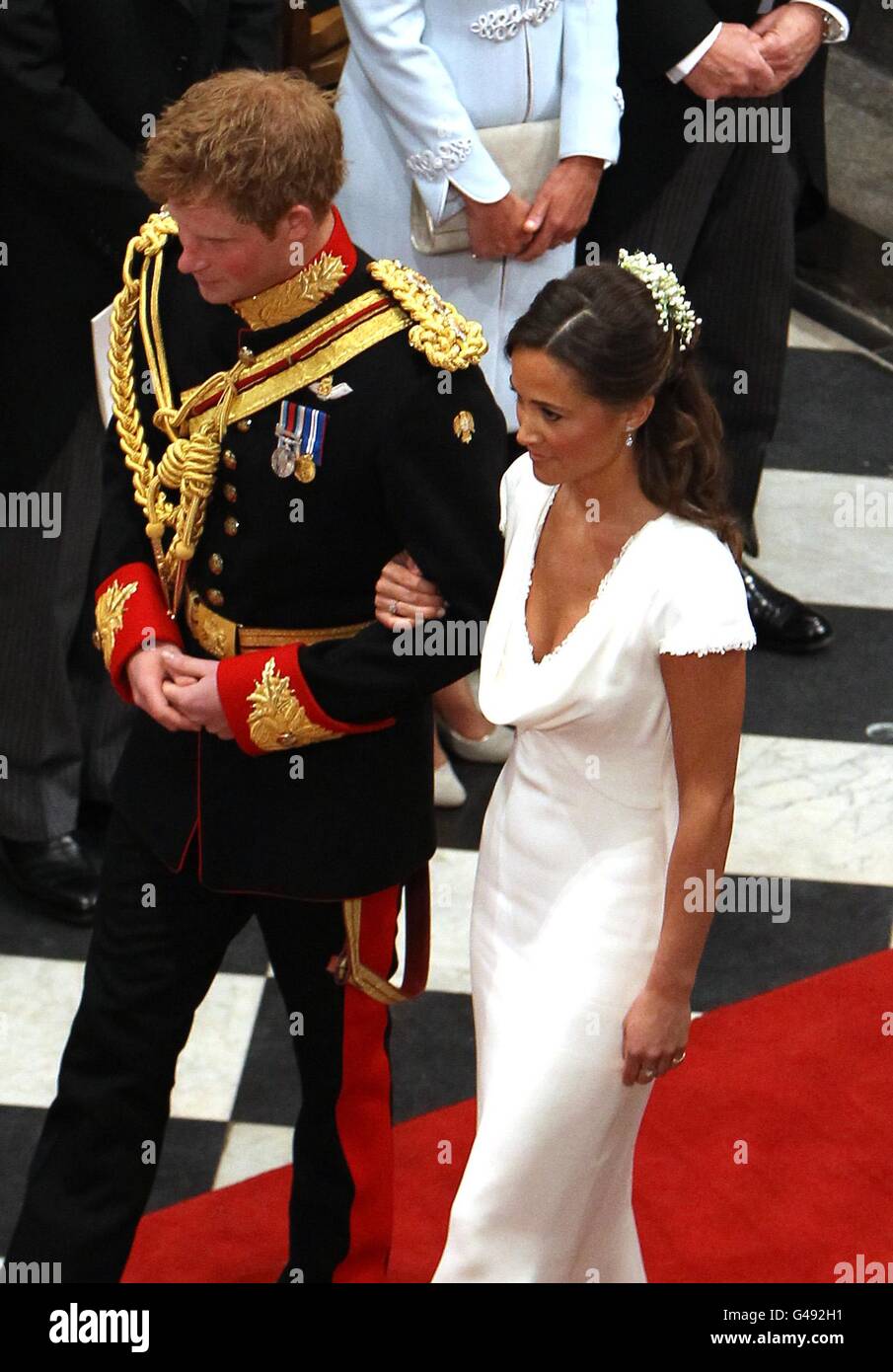 Le prince Harry et Pippa Middleton quittent l'abbaye de Westminster après  la cérémonie de mariage du prince William et de sa nouvelle épouse Kate  Photo Stock - Alamy