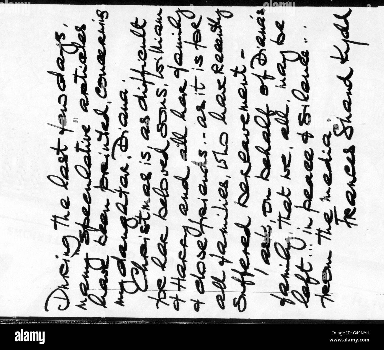 Une déclaration écrite à la main publiée aujourd'hui (dimanche) par la mère de Diana, la princesse de Galles, Frances Shand Kyyd, dans laquelle elle fait un appel émotionnel aux médias pour un Noël privé et paisible. Voir l'histoire de l'AP DIANA Mother. PHOTO PA Banque D'Images