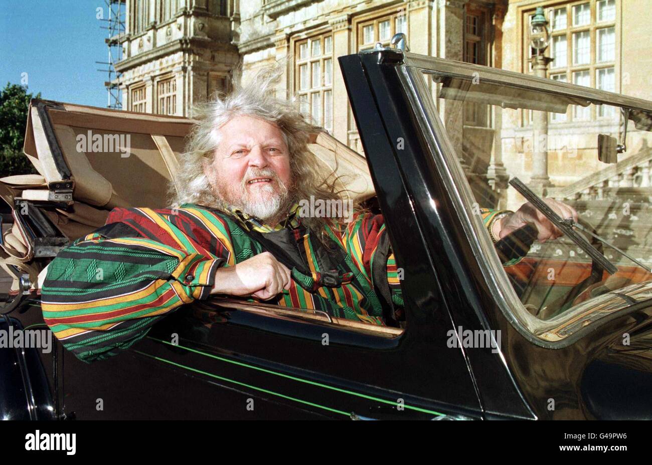Le marquis de Bath à l'extérieur de Longleat House, à Wilts, au volant de son coupé Damlier DB 18 drophead 1939, qui appartenait autrefois au roi George VI, qui sera vendu avec trois autres voitures lors d'une vente aux enchères de Sotheby le mois prochain.Photo BarryBatchelor/PA.REGARDEZ L'HISTOIRE DES PA. Banque D'Images