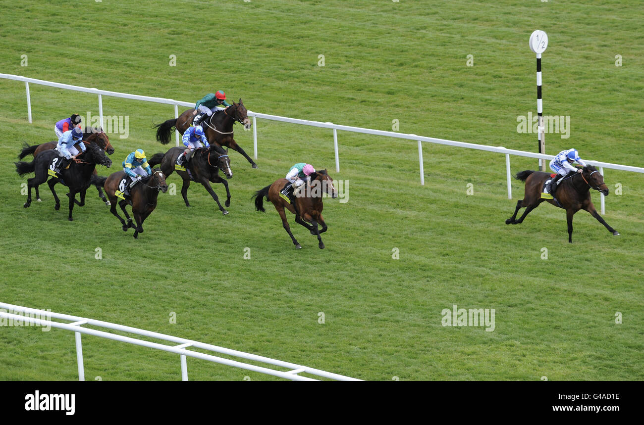 Les courses de chevaux - le JLT Lockinge Stakes &AMP ; Beer Festival Day - Newbury Banque D'Images