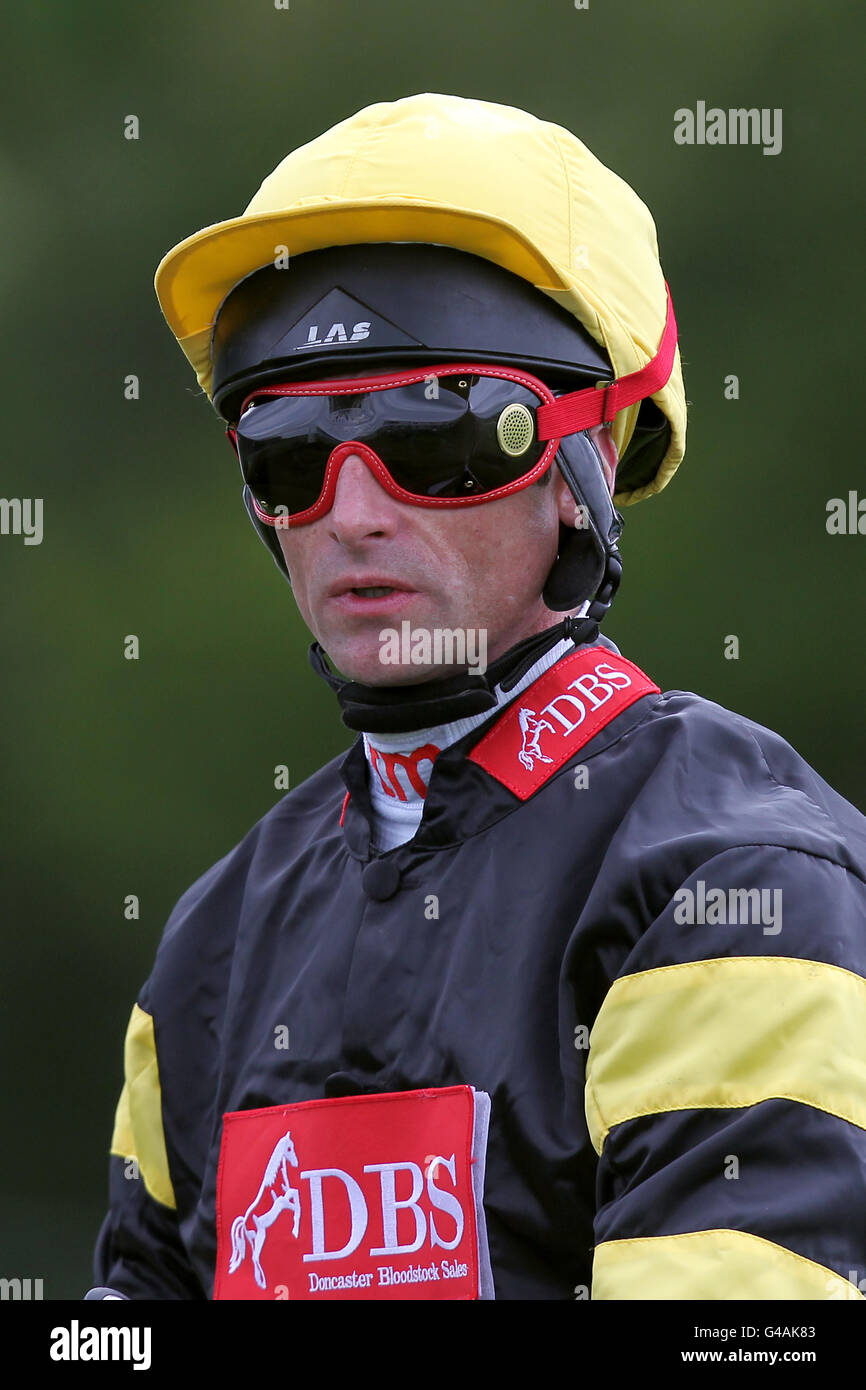 Course hippique - course Charity Race Day - Newbury Racecourse. Dane O'Neill, Jockey Banque D'Images