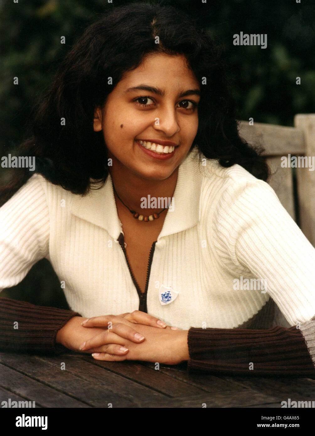 PA NEWS PHOTO 15/12/97 TELEVISION'S BLUE PETER PRESENTER KONNIE HUQ AU KENSINGTON ROOF GARDENS, LONDRES POUR LE LANCEMENT DE LA CHILDREN'S BBC SAISON D'HIVER DES PROGRAMMES Banque D'Images