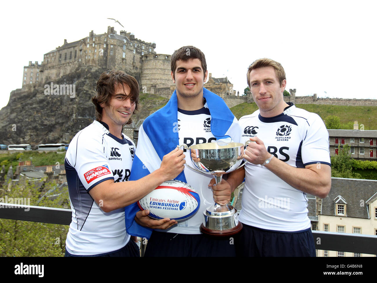 Le rugby écossais accueille les joueurs (à partir de la gauche) Colin Gregor, Stuart McInally et Jim Thompson pendant la séance photo à l'APEX International Hotel à Édimbourg. Banque D'Images