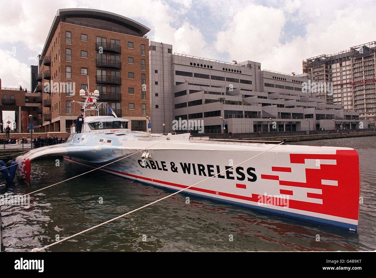 L'Adventurer Cable & Wireless de 115 mètres qui quitte Gibraltar le 19 avril pour son voyage pionnier de 26,000 miles dans le monde entier. L'Adventurer appellera 15 ports en route, dont 11 dans les pays où Cable & Wireless est présent. Photo de Ben Curtis/PA Banque D'Images