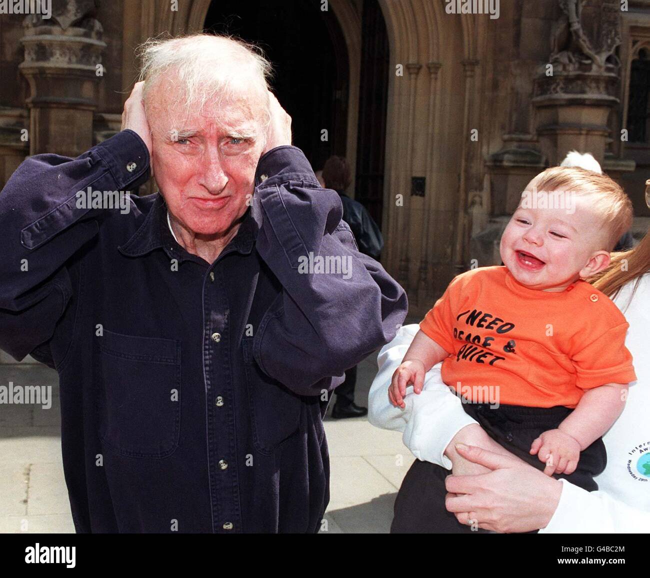 Spike Milligan Bebe Bruit Photo Stock Alamy