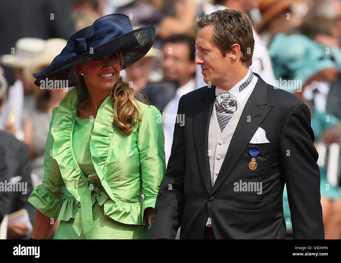 Jonas Bjorkman et sa femme Petra arrivent pour le mariage du prince Albert II de Monaco et de Charlene Wittstock à la place du Palais. Banque D'Images