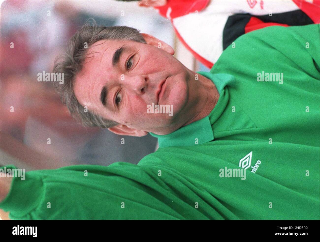 Fichier de bibliothèque 240221-5, daté du 14.4.91. Brian Clough, ancien directeur de la forêt de Nottingham : l'Association du football a annoncé aujourd'hui que Brian Clough, ancien directeur de la forêt de Nottingham, n'aura pas à faire face à une audience disciplinaire à la suite de la récente enquête sur les petits pains en raison de sa mauvaise santé. Clough, 63 ans, avait été accusé d'inconduite pour avoir prétendument accepté des paiements non autorisés dans les transactions de transfert à la suite de la publication des conclusions de la longue enquête. Voir PA Story SOCCER Clough. Photo d'Adam Butler/PA 20/09/04: Brian Clough est mort. Banque D'Images