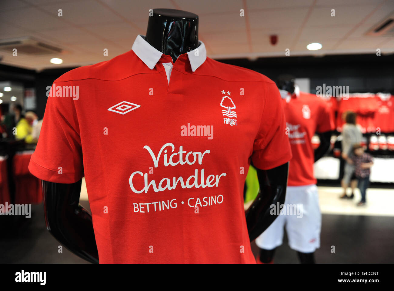 Football - Championnat de npower football League - lancement de la nouvelle tenue de la forêt de Nottingham - City Ground.Vue générale du nouveau kit de forêt de Nottingham exposé dans la boutique du Club Banque D'Images