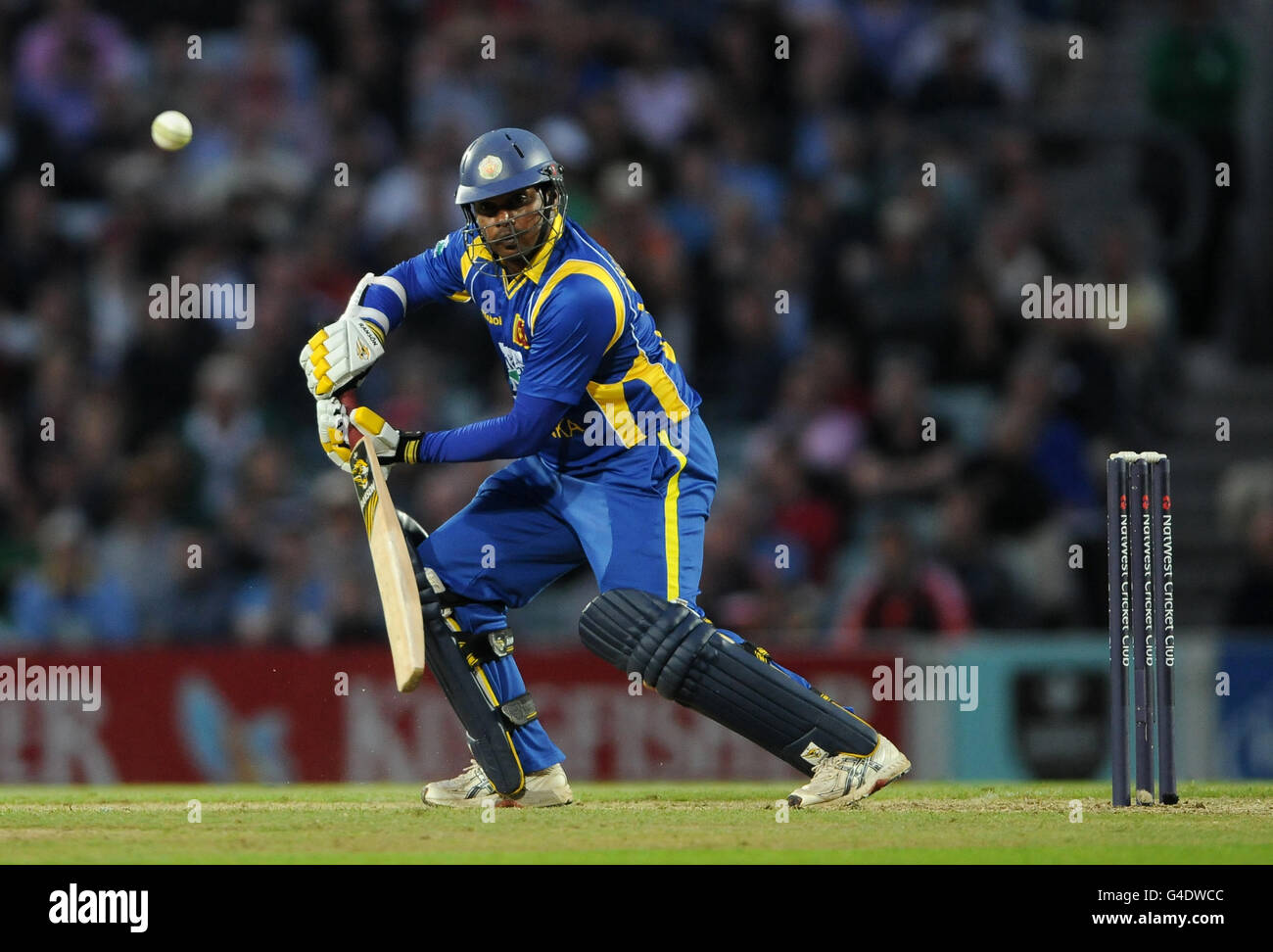 Cricket - série NatWest 2011 - First One Day International - Angleterre v Sri Lanka - The Kia Oval. Thilina Kandamby, une chauve-souris du Sri Lanka, contre l'Angleterre Banque D'Images