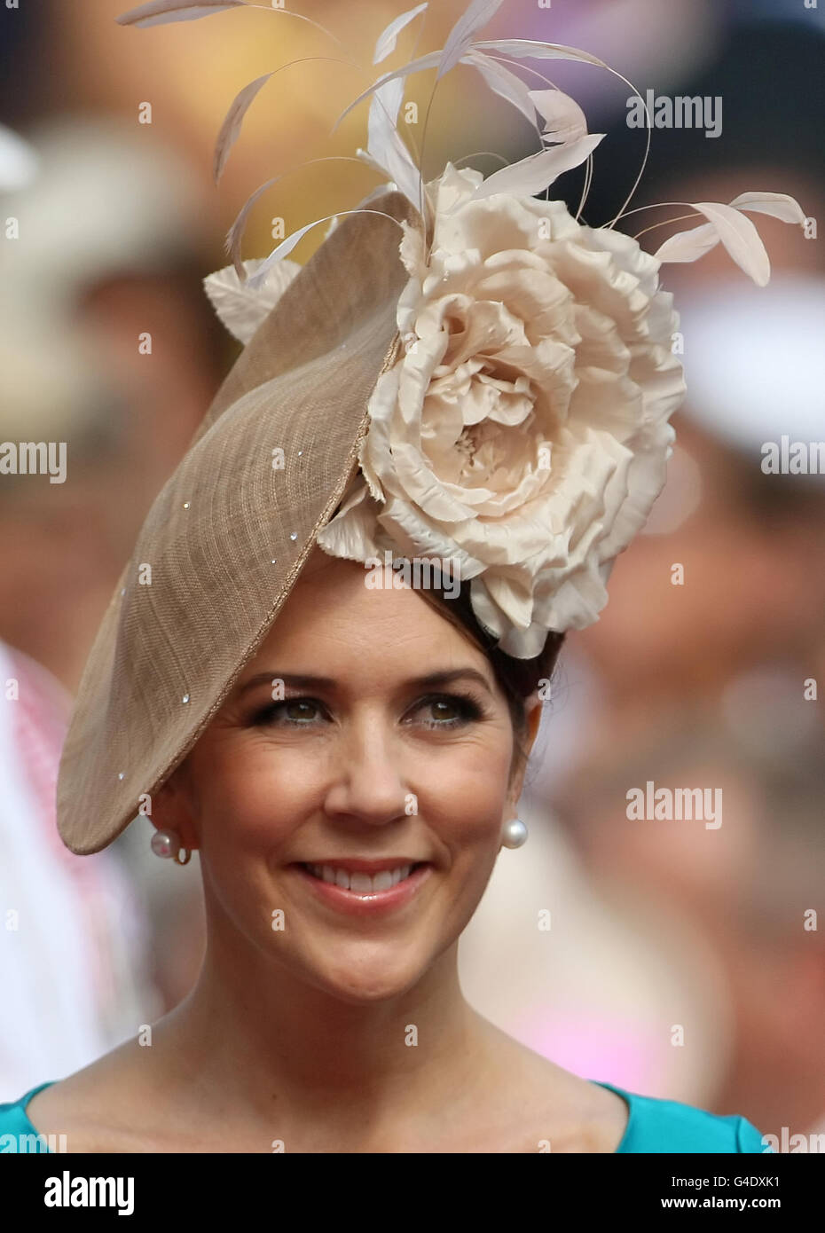 La Princesse Marie du Danemark arrive à la place du Palais, Monte Carlo, pour la cérémonie religieuse du mariage de Charlene Wittstock au Prince Albert II de Monaco. Banque D'Images