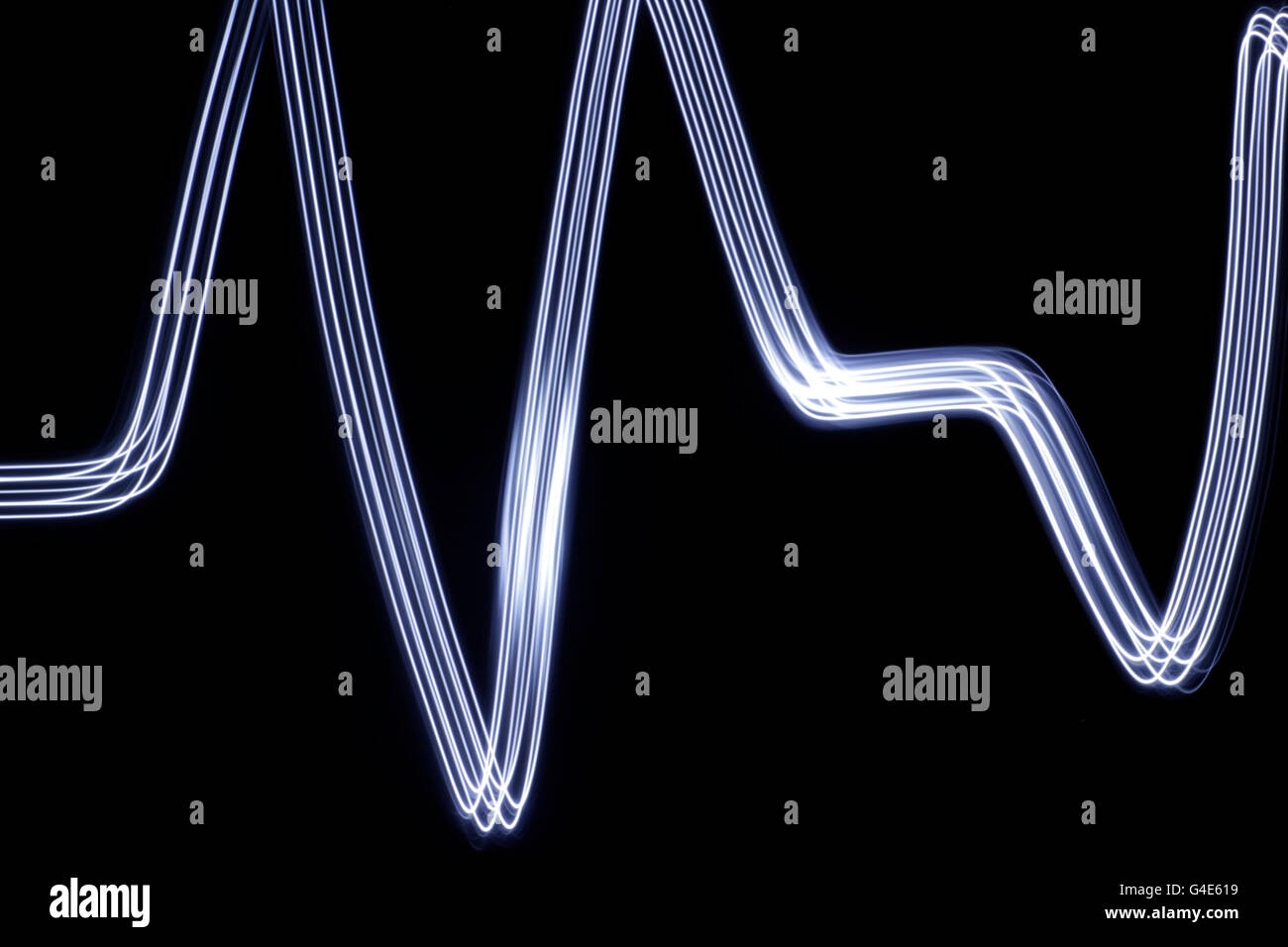 Photographie d'une lumière abstraite du dessin avec un effet d'exposition Banque D'Images