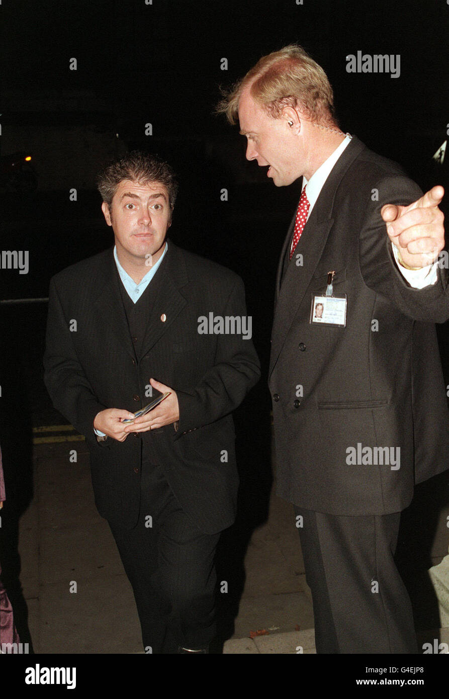 PA NEWS 20/9/98 LE COMÉDIEN NICK HANCOCK ARRIVE À UN 30E ANNIVERSAIRE POUR LA COMPAGNIE DE DISQUES CHRYSALIS À LONDRES. Banque D'Images