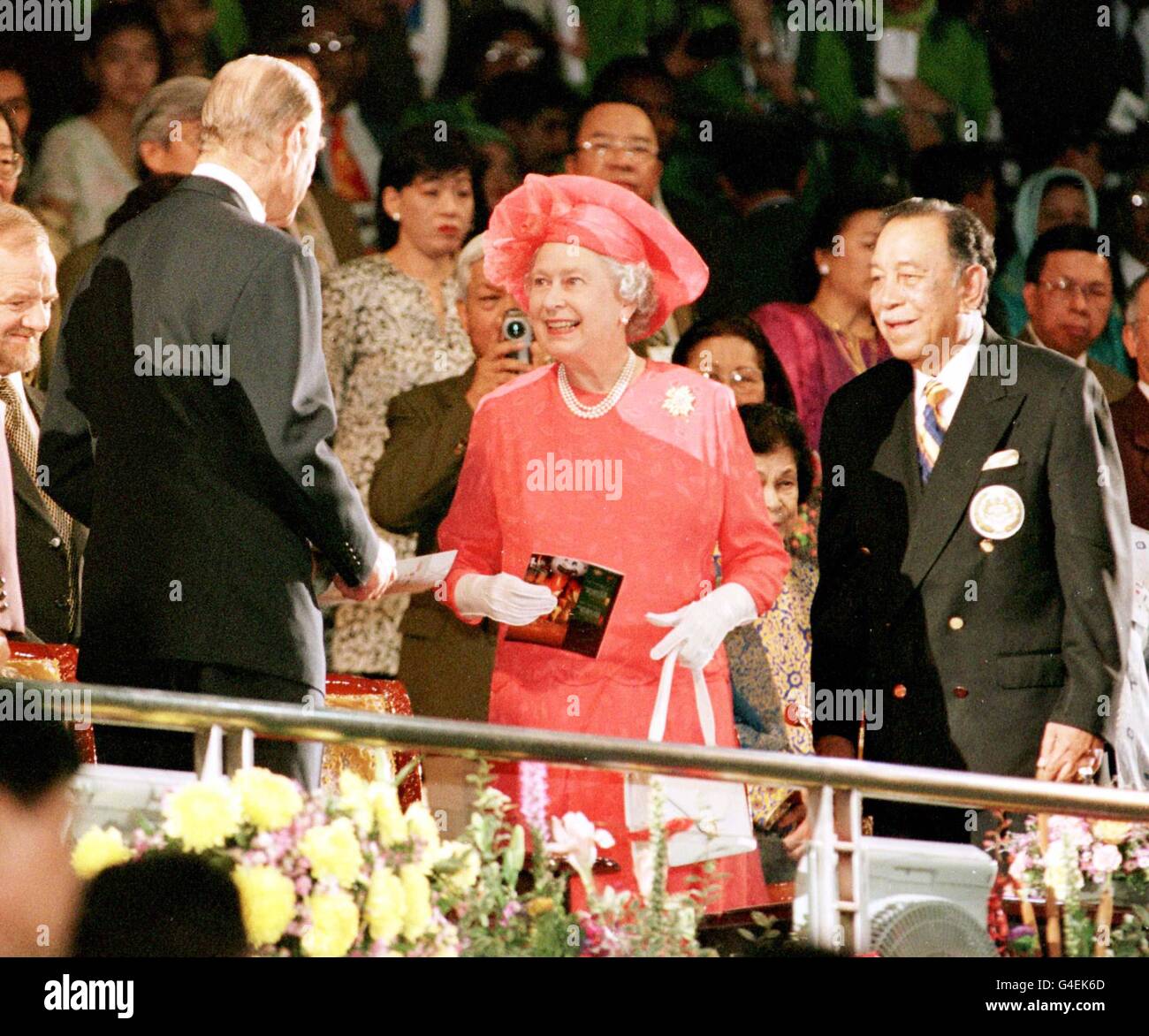 Image La Reine Elizabeth Ii Visite D Etat En Malaisie Photo Stock Alamy