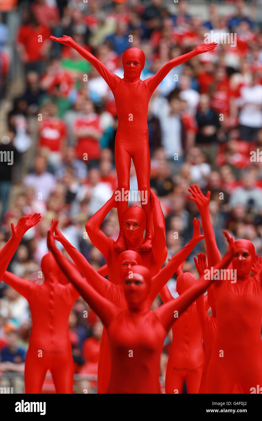 Football - FA Community Shield - Manchester City / Manchester United - Wembley Stadium. Divertissement avant le match au stade Wembley Banque D'Images