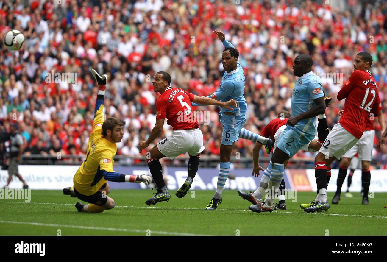 Soccer - FA Community Shield - Manchester City v Manchester United - Stade de Wembley Banque D'Images
