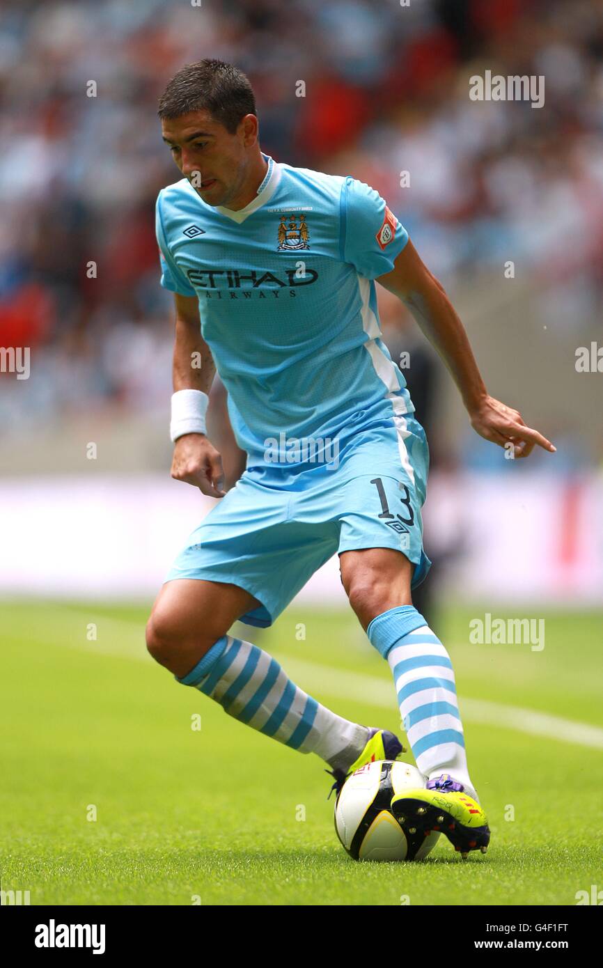 Football - FA Community Shield - Manchester City / Manchester United - Wembley Stadium. Aleksandar Kolarov, Manchester City Banque D'Images
