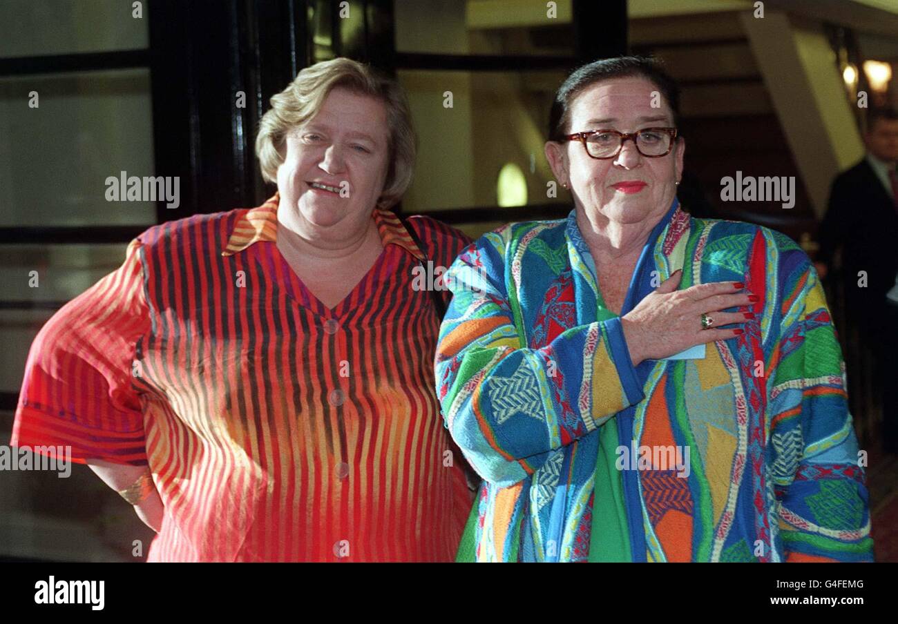 Deux dames gras ORGANIQUES Banque D'Images